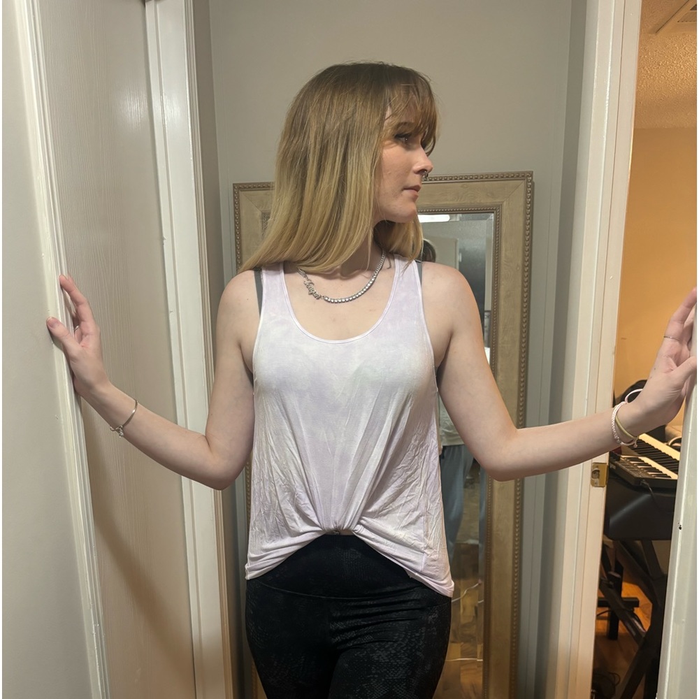 American Eagle Favorite light purple and white tank.